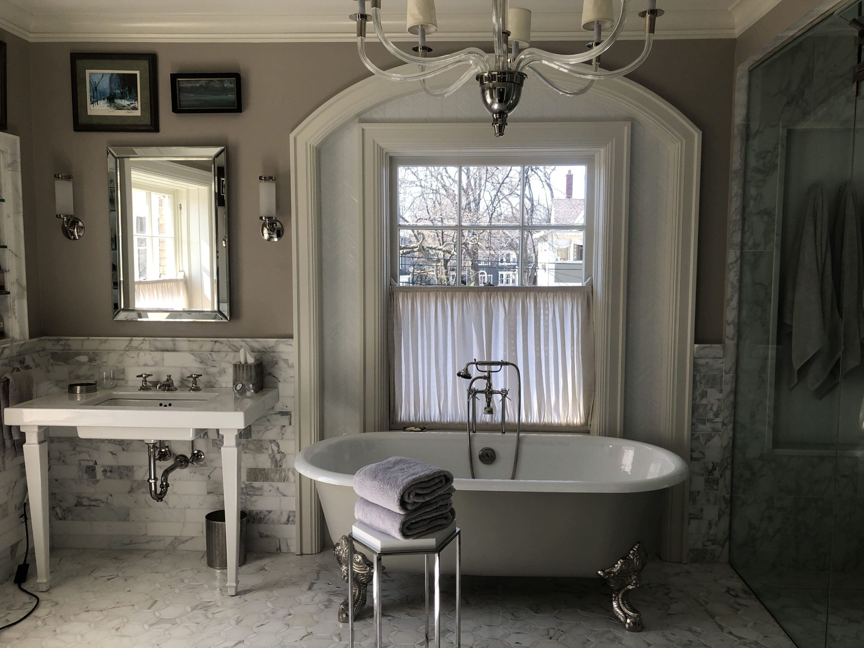 Unique upside-down bathroom design elements